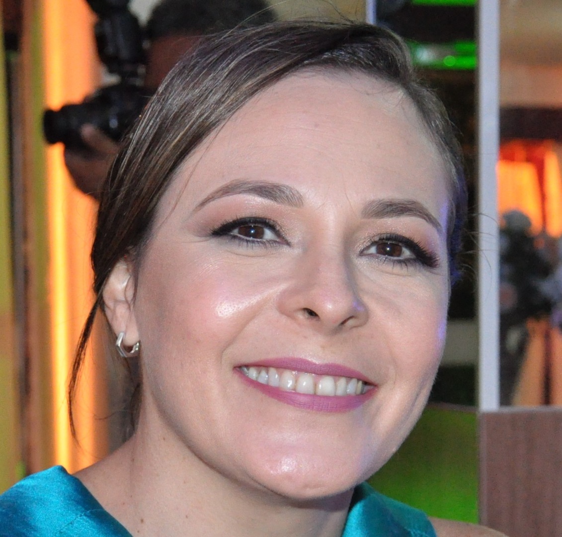 erika foto.jpg erika foto.jpg