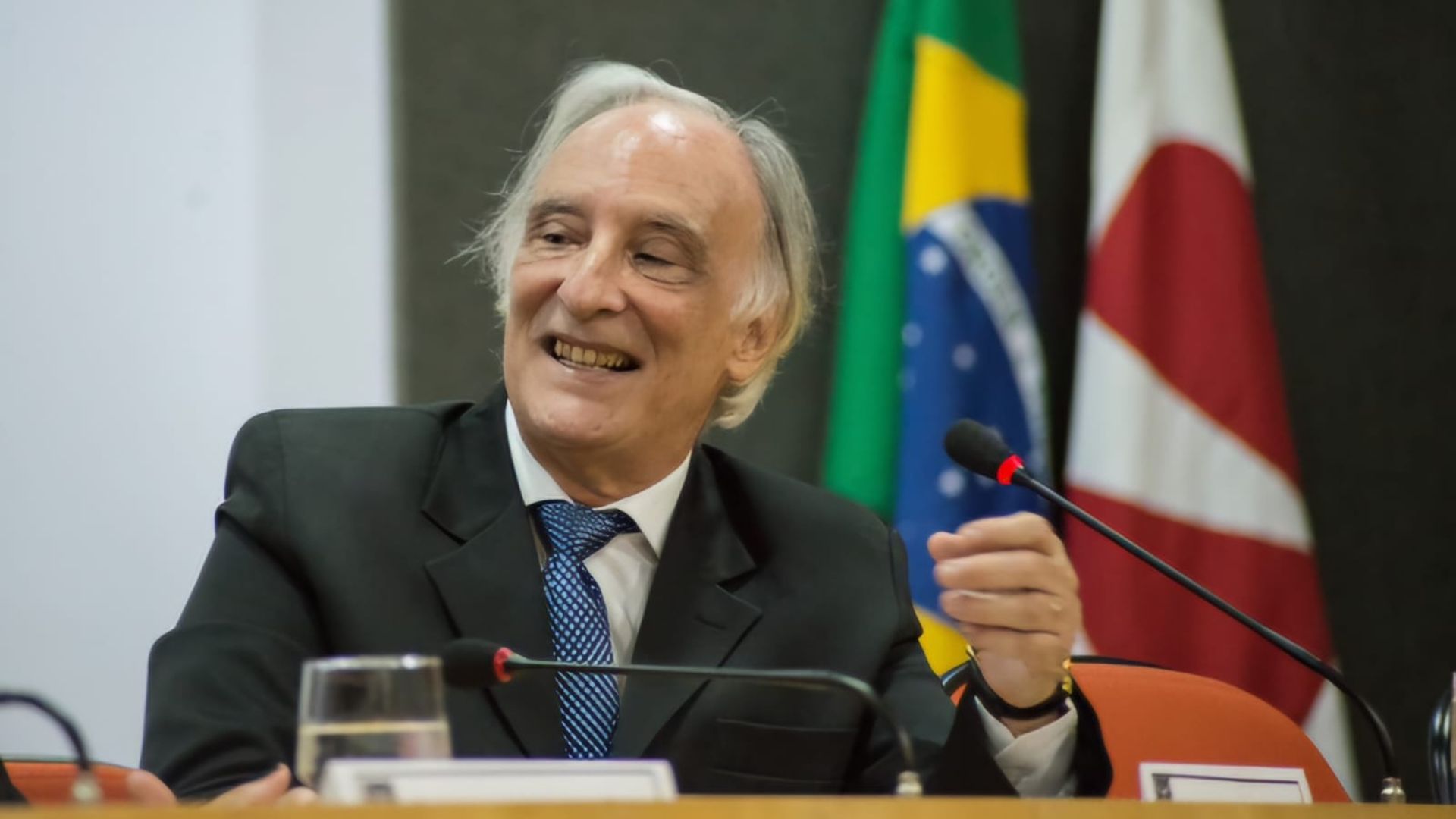 Ex-reitor da UnB ministra aula magna sobre Direitos Humanos, na UFPB