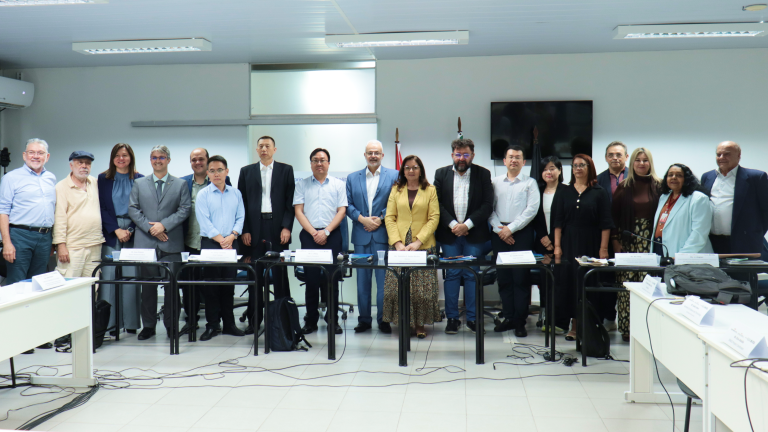 Encontro na UFPB discute possibilidades de parceria com instituto chinês Encontro na UFPB discute possibilidades de parceria com instituto chinês